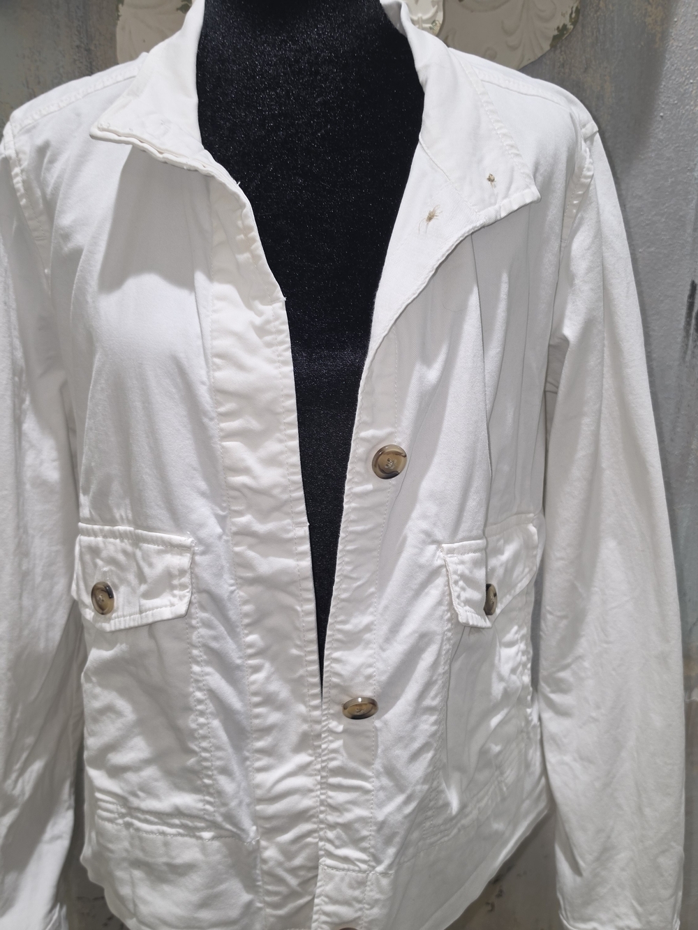GAP White Button-Front Utility Jacket - Picture 3 of 12